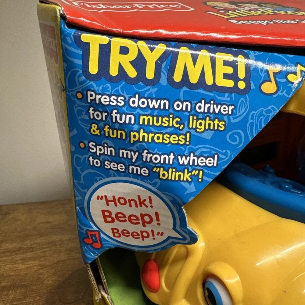Fisher Price Little People Beeps The School Yellow Bus Eyes Move SEALED‎ 2002